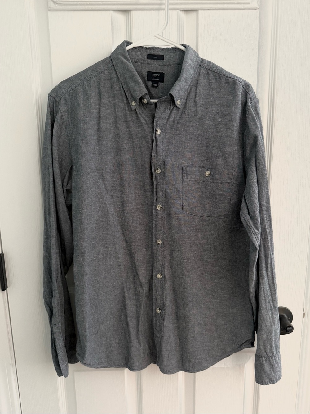 J. Crew Men’s Chambray Denim Slim Fit Button Down Collared Shirt - size Large